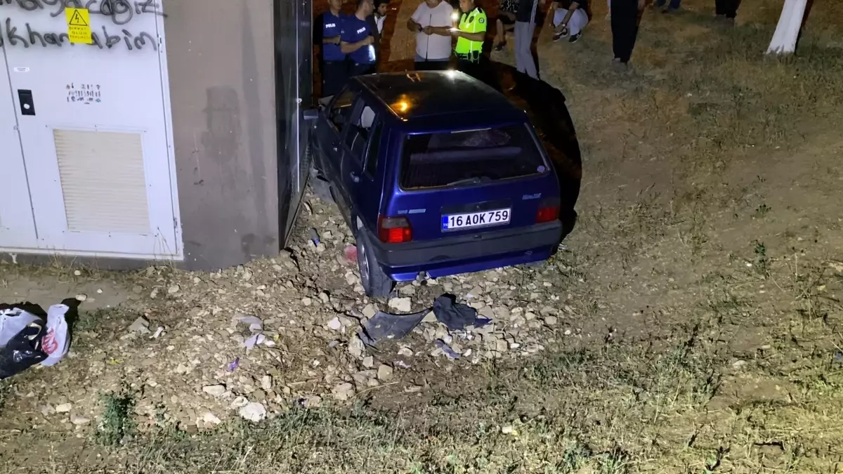 İnegöl'de Trafik Kazası: Araç Şarampole Düştü