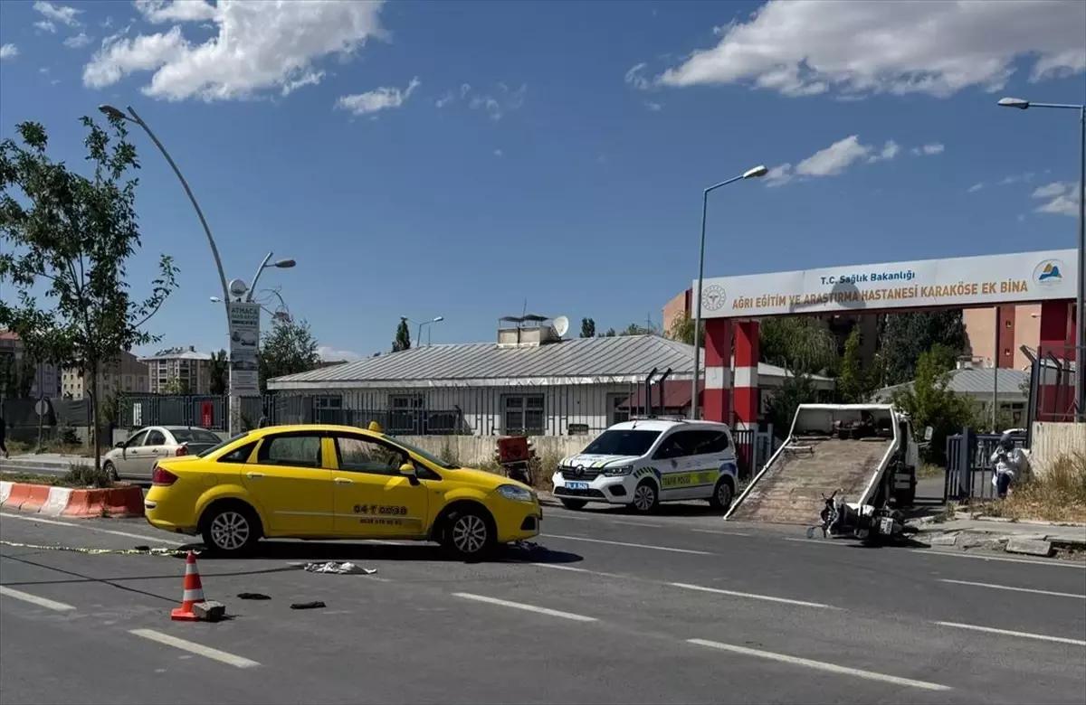 Ağrı'da Motosiklet Kazası: Karı Koca Hayatını Kaybetti