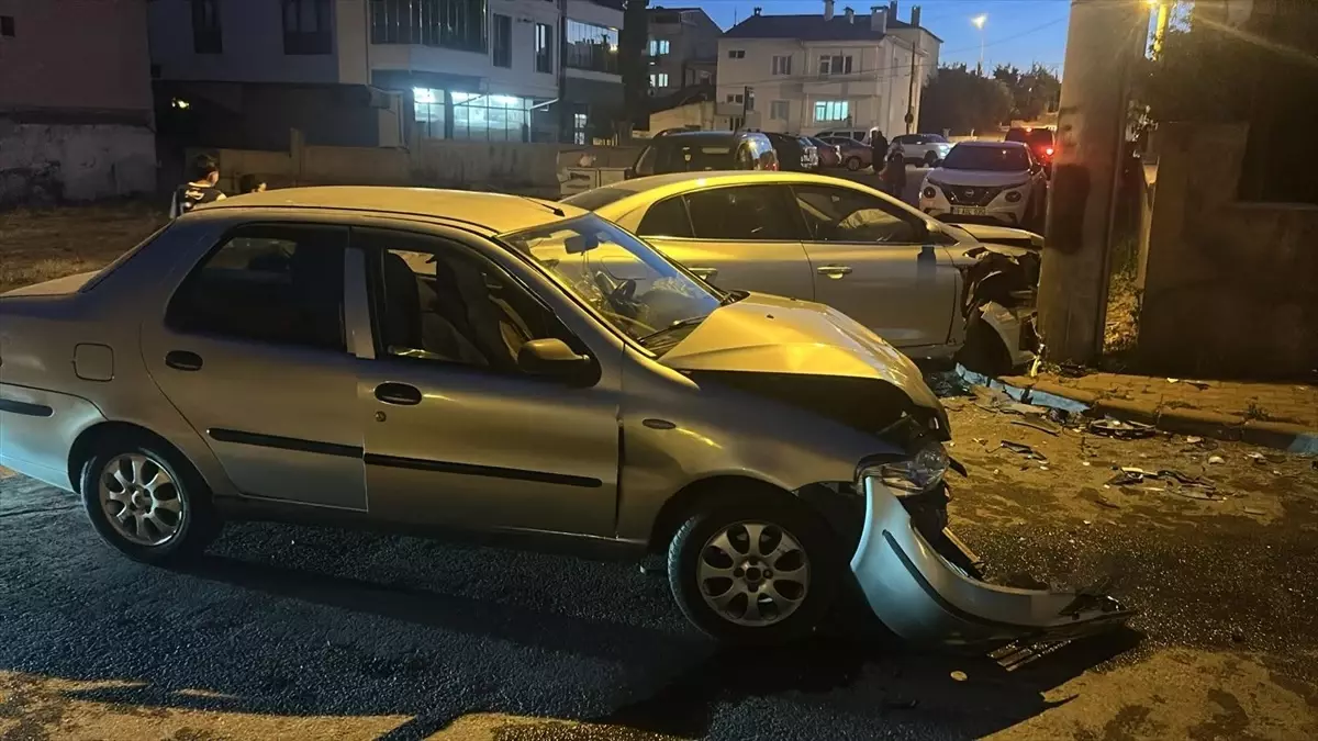 Sivas'ta Trafik Kazası: 6 Yaralı