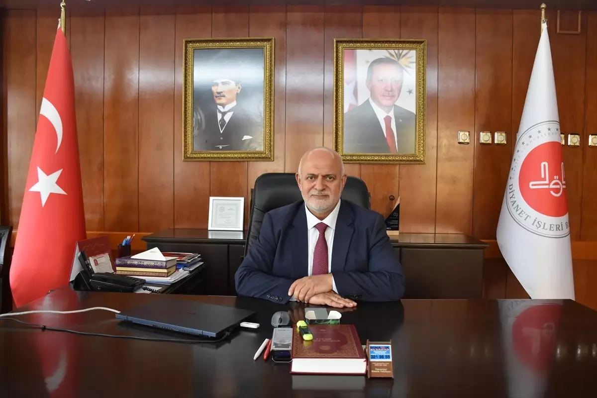 LGS'de 500 Puan Alan Öğrenciler Altınla Ödüllendirildi