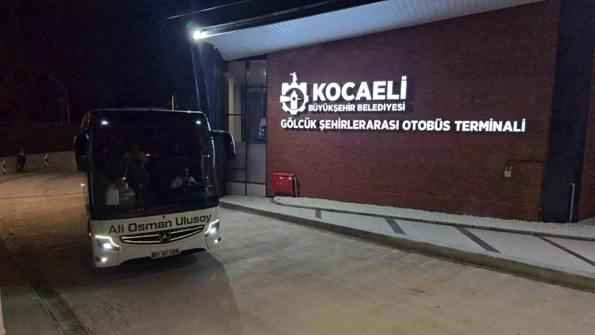 Gölcük'te Yeni Otobüs Terminali Hizmete Girdi