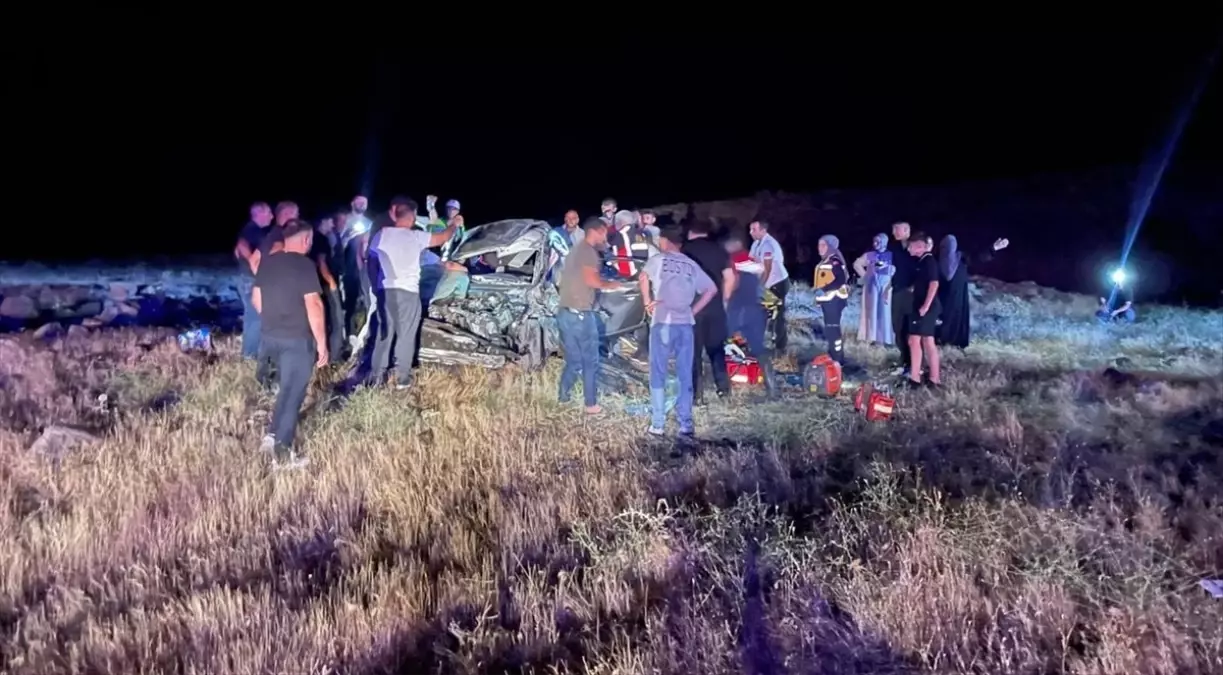 Elazığ'da Trafik Kazası: 2 Ölü, 3 Yaralı