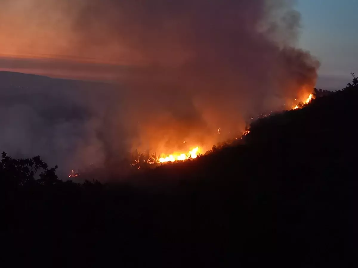Yangına Havadan Müdahale Bitti