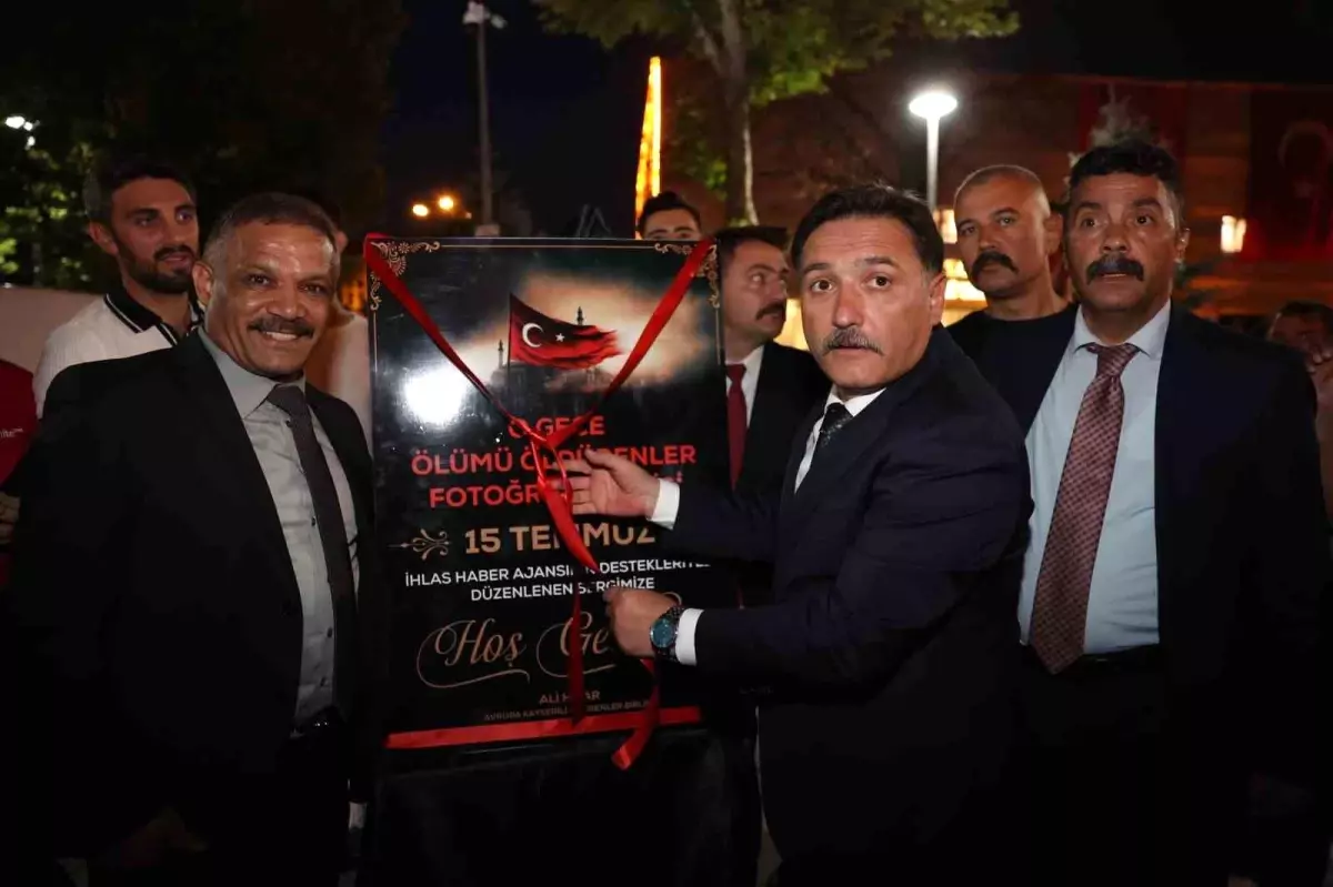 15 Temmuz Sergisi Kayseri'de Yoğun İlgi Gördü