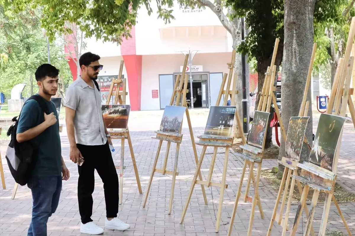 GAÜN'de 15 Temmuz Resim Sergisi