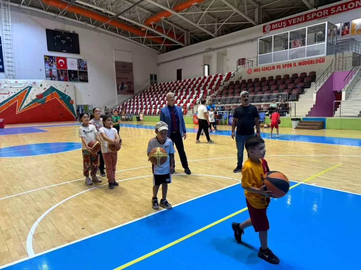 Gençlere Yüzme Eğitimi ve Spor Desteği