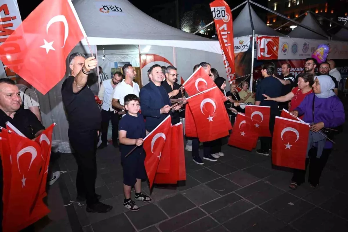 Kayseri OSB, 15 Temmuz Demokrasi ve Milli Birlik Günü'nde meydandaki yerini aldı