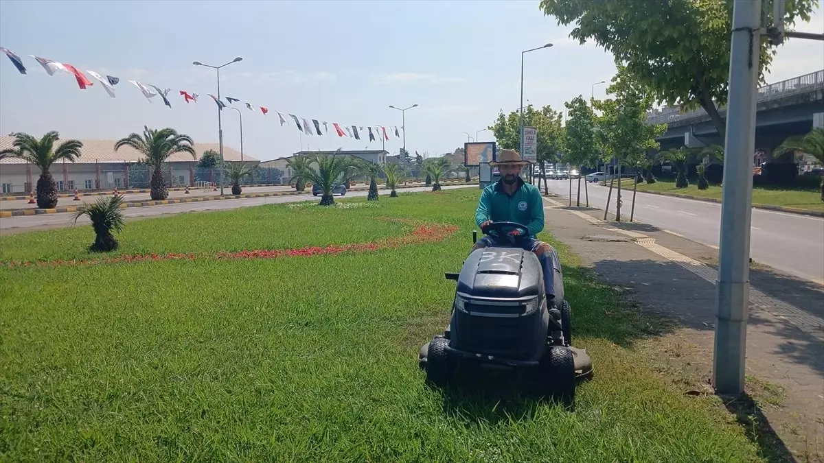 Trabzon'da Park ve Yeşil Alan Düzenlemeleri Devam Ediyor