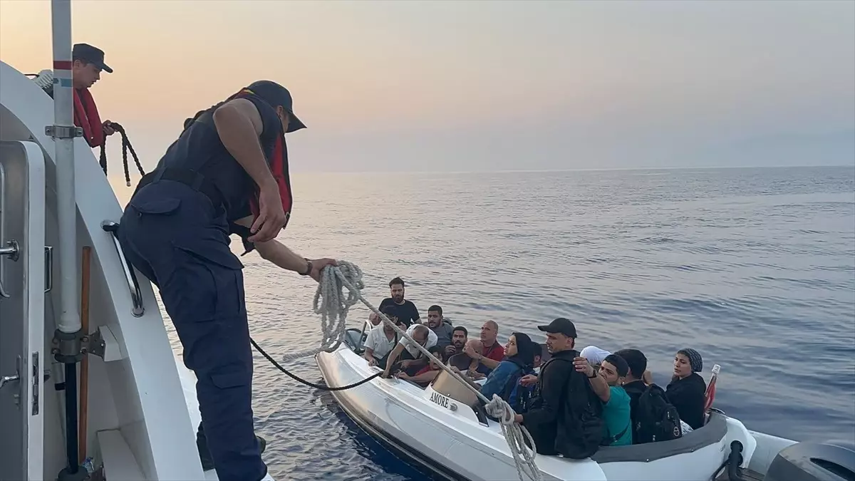 Bodrum açıklarında 20 göçmen kurtarıldı