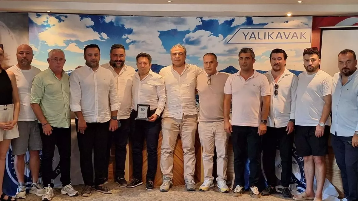 Yalıkavakspor Genel Kurulu'nda Yeni Başkan Palalı