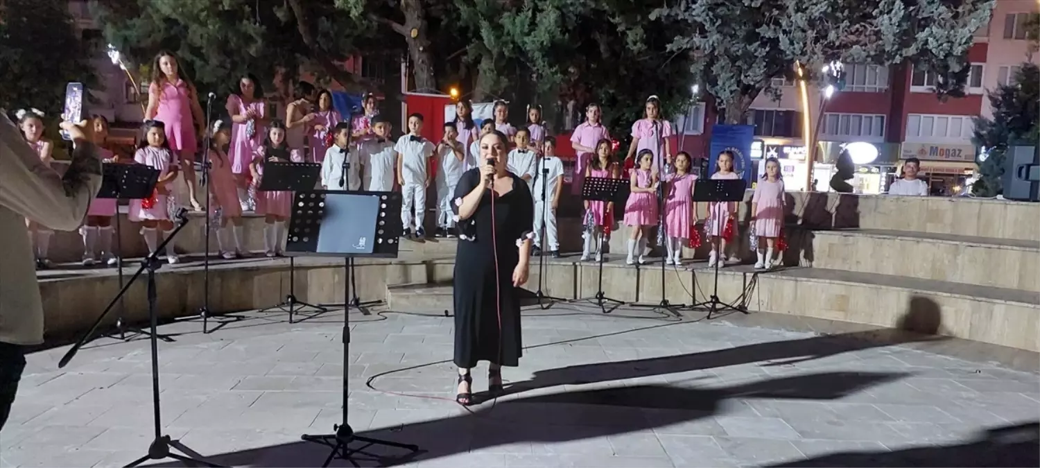 Yeşilırmak Çocuk Korosu Yaz Konseri Verdi