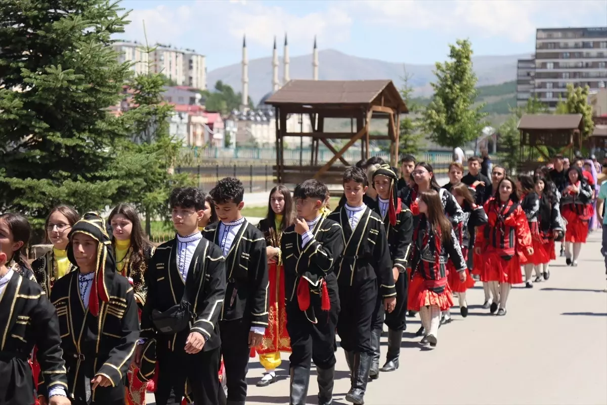 Dede Korkut Şöleni Bayburt'ta Başladı