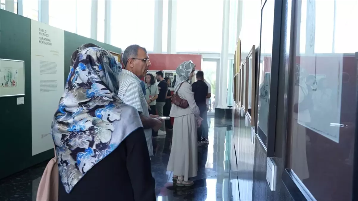Van'da Picasso Sergisi Başladı