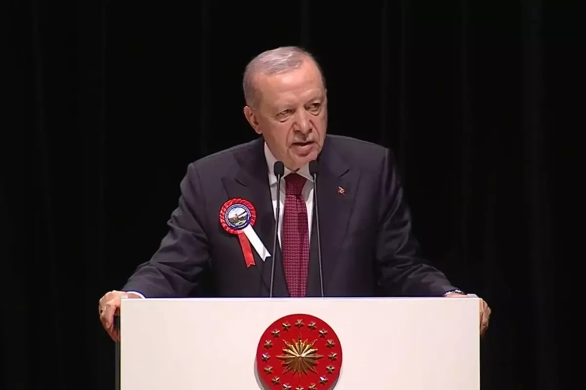 Cumhurbaşkanı Erdoğan: Siper savaşlarının yerini siber savaşlar aldı