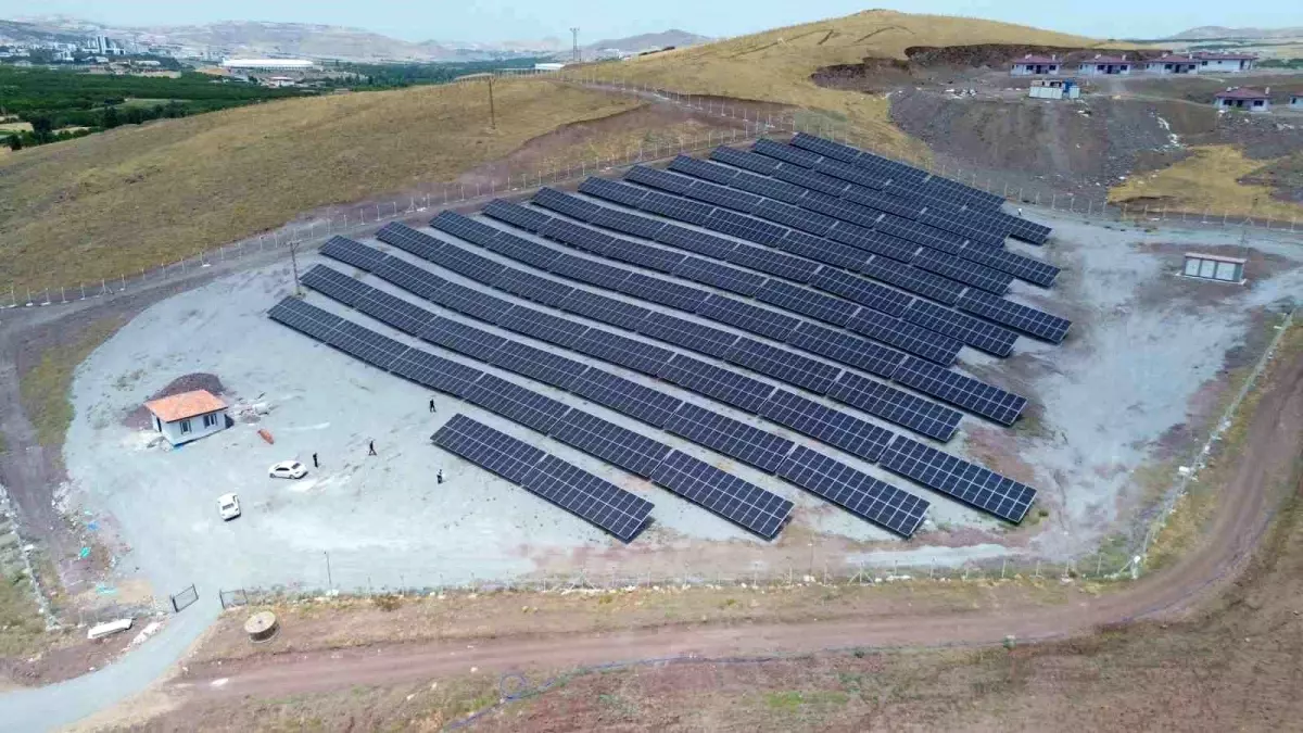 Battalgazi Belediyesi'nin Güneş Enerji Santrali Faaliyete Geçti