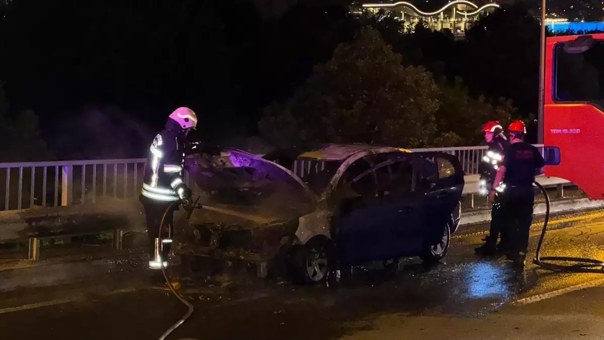 Trabzon'da Otomobil Yandı
