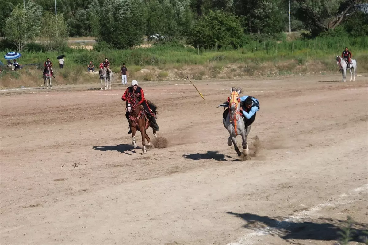 Bayburt'ta Cirit Gösterisi
