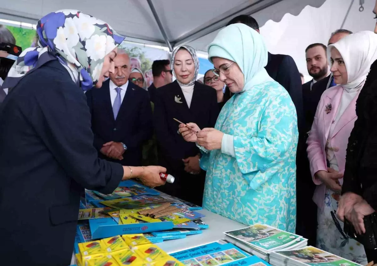 Emine Erdoğan, Ümraniye Çevre Şenliği'nde Sıfır Atık Bilincine Dikkat Çekti