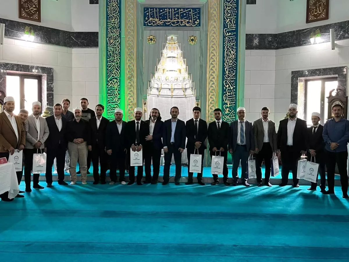 Ezan Yarışmasında Bölge Finalleri Sonuçlandı