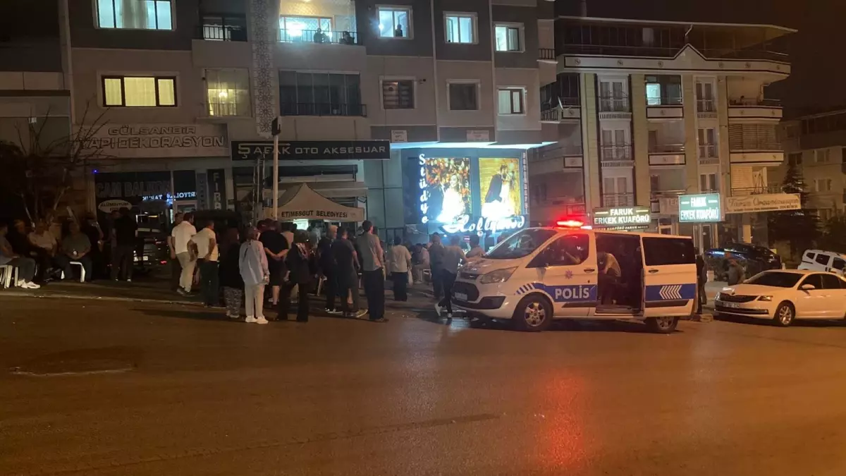 Aidat Tartışması Kanlı Bitti