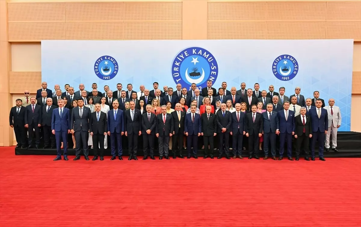 Bahçeli Kamu-Sen ile Buluştu