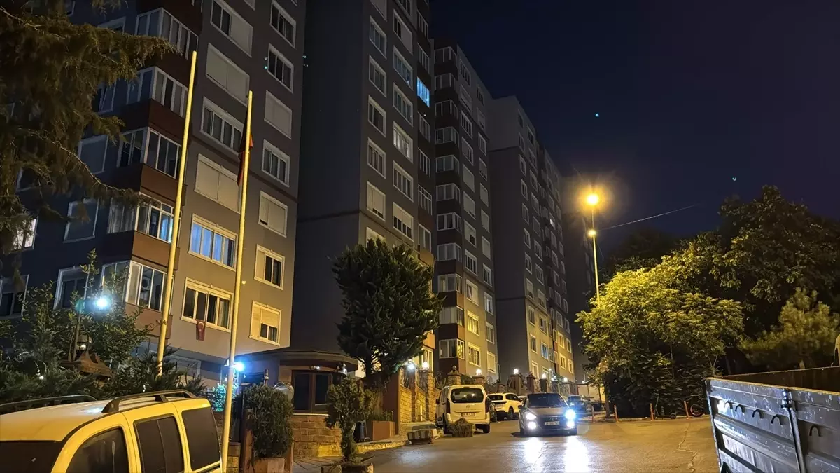 Yarış Spikeri Esen Gök Evinde Ölü Bulundu