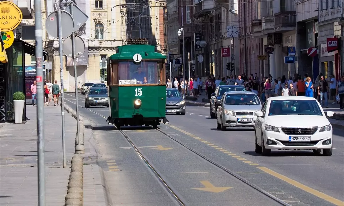 Saraybosna'nın Nostaljik Tramvayı Yeniden Faaliyette