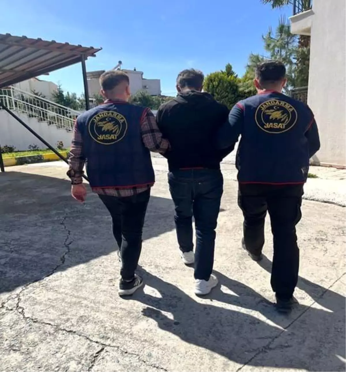 Firari Hırsız JASAT Tarafından Yakalandı
