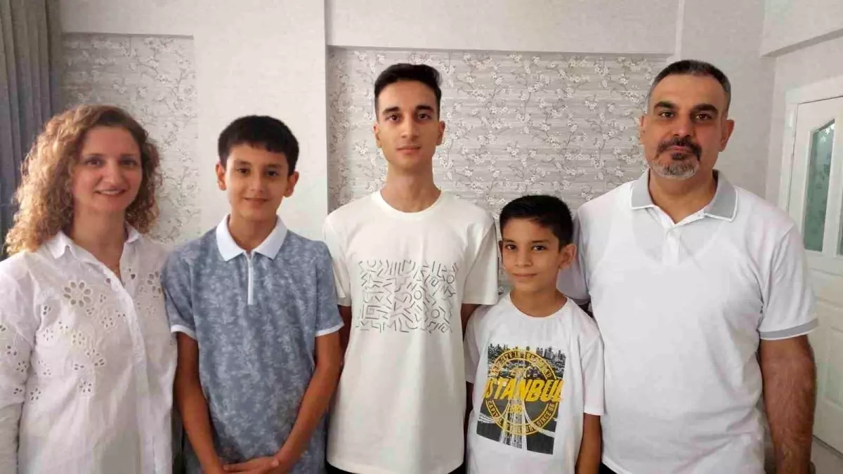 YKS birincisi başarısının sırrını tek cümleyle özetledi! Aynı aileden 2 şampiyon çıktı