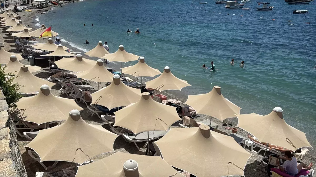 Bodrum'da Yaz Sıcağı Turistleri Çekti