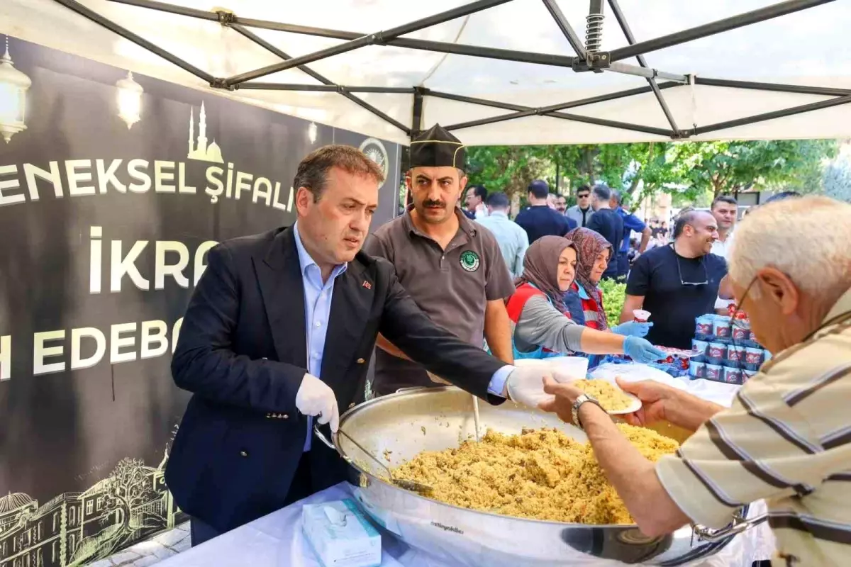 Bilecik'te Şifalı Pilav İkramı