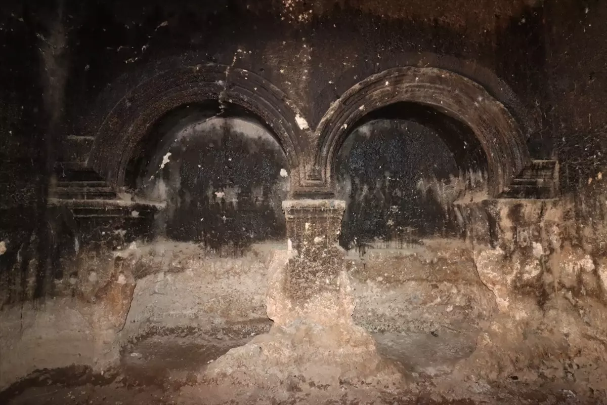 Şanlıurfa'da Tarihi Kaya Kilisesi Kayıt Altına Alındı