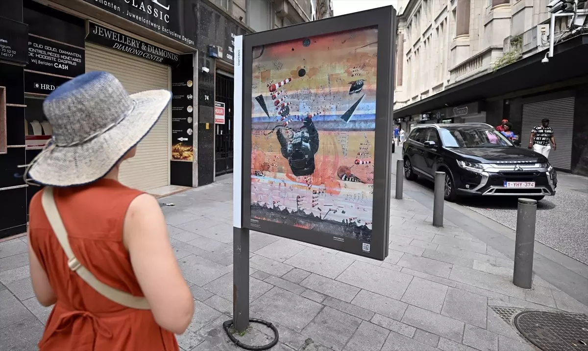 Kayıp Elçi Anvers Bienali'nde Sergileniyor