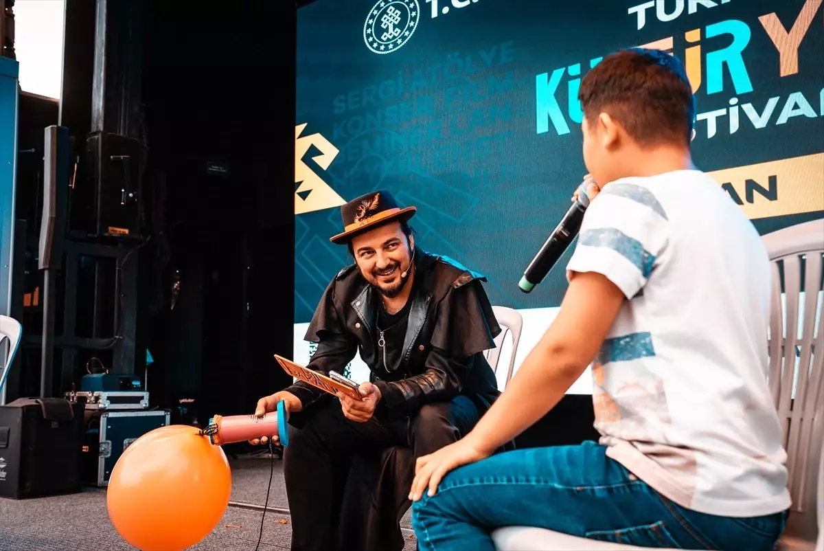 Van Kültür Yolu Festivali Bayhan Konseriyle Bitti