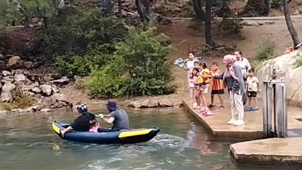 Aygırdibi Şelalesi Yazın Renkleniyor