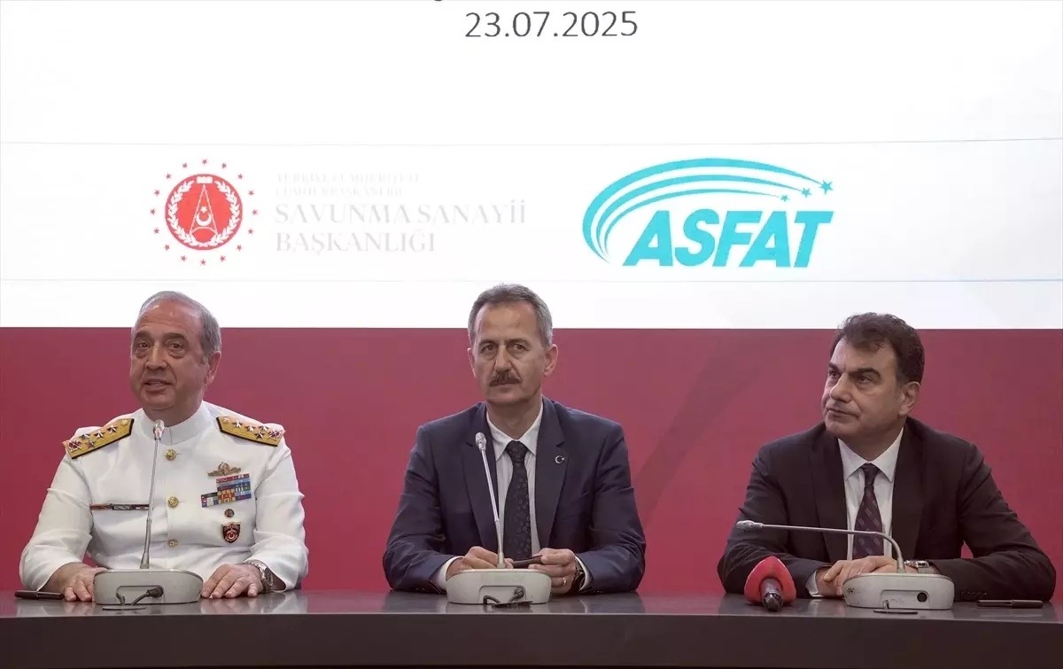Roketsan IDEF 2025'te Stratejik Anlaşmalar İmzaladı