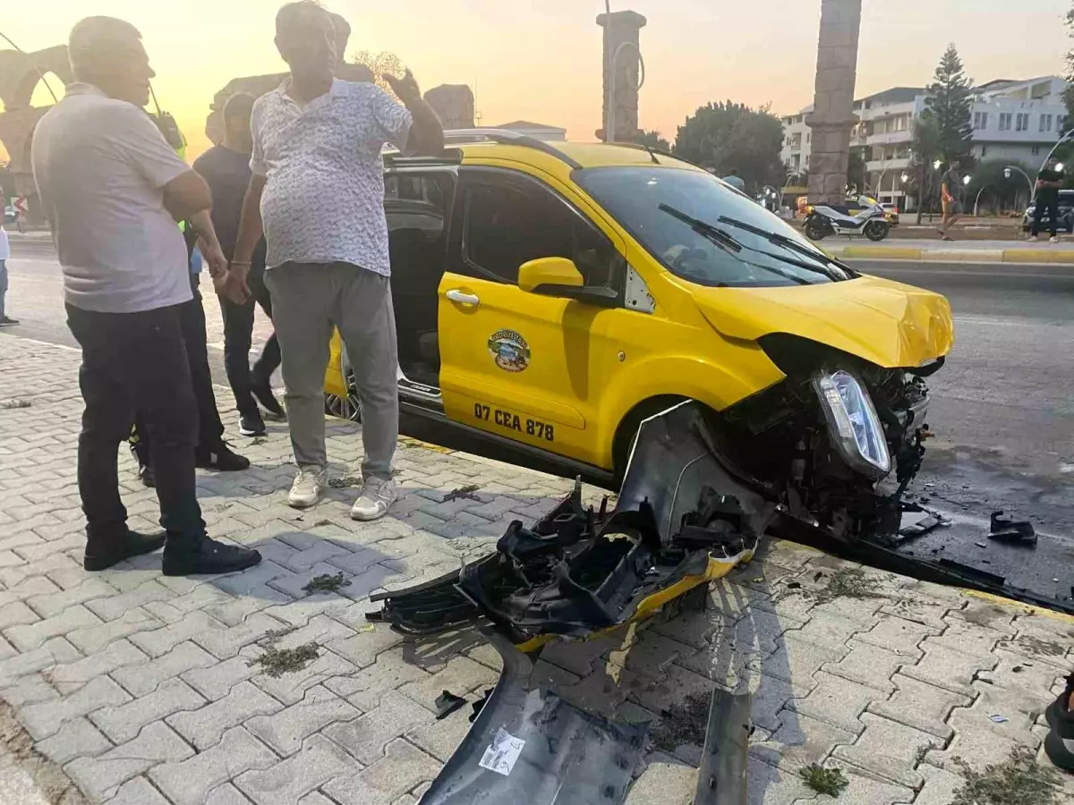 Antalya'da Kaza: 7 Yaralı