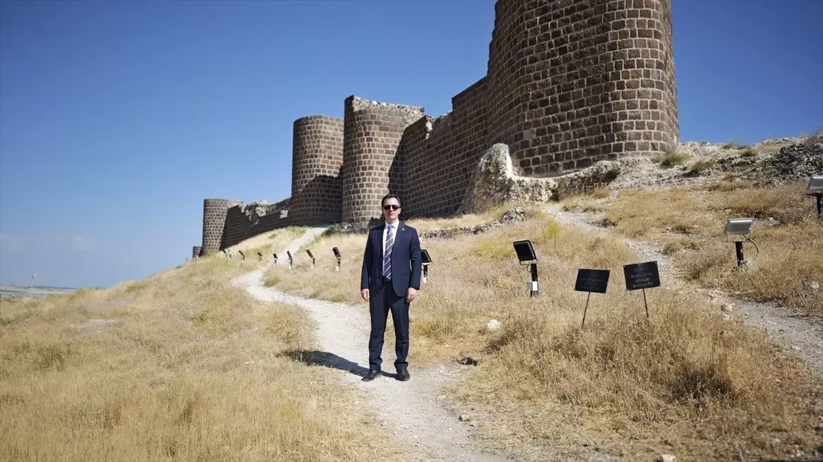 Kef Kalesi Kazılarına Ziyaret