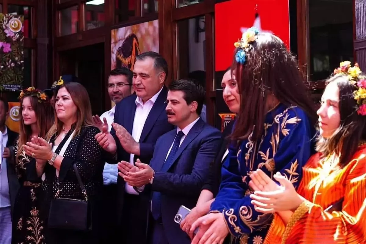Nallıhan'da Uluslararası Halk Dansları Festivali
