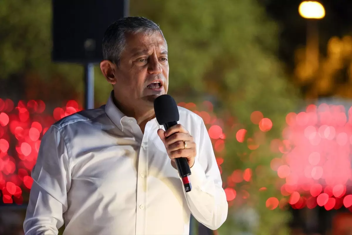 CHP Genel Başkanı Özel Bakırköy'de konuştu Açıklaması
