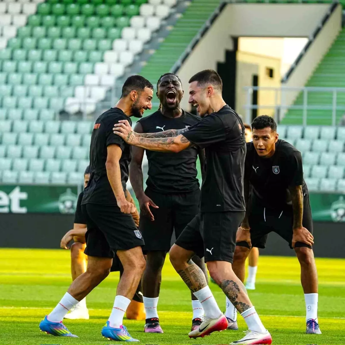 Başakşehir PFK Cherno More Maçına Hazır