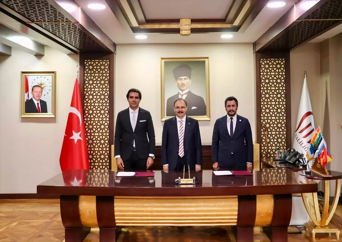 Eruh'ta Öğrenci Pansiyonu Protokolü İmzalandı