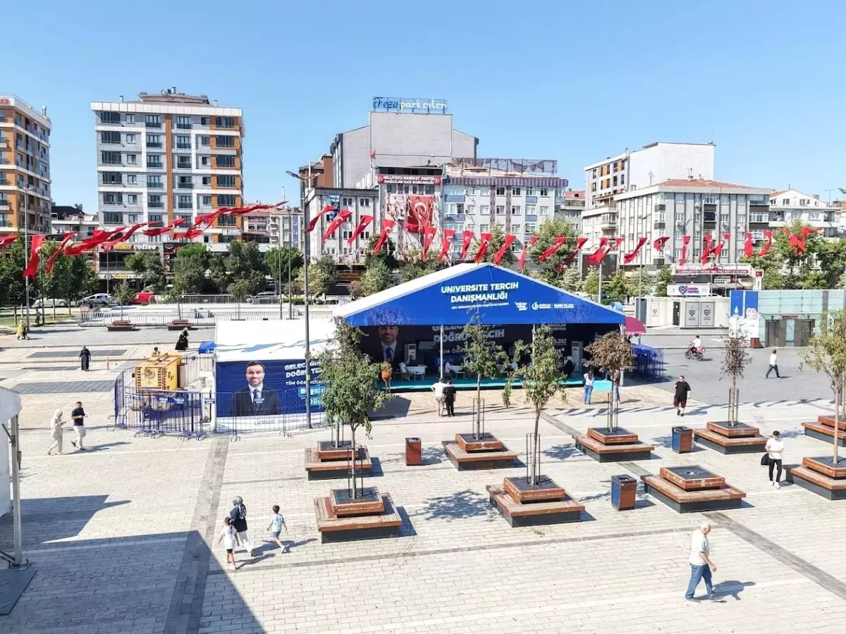 Bağcılar'da Öğrencilere Ücretsiz Tercih Danışmanlığı Hizmeti