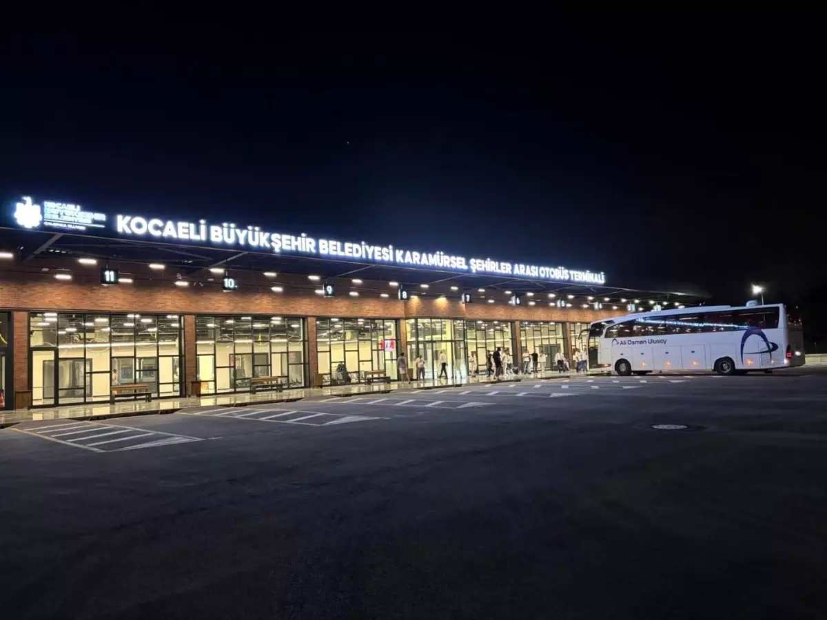 Karamürsel Şehirlerarası Otobüs Terminali Hizmete Girdi