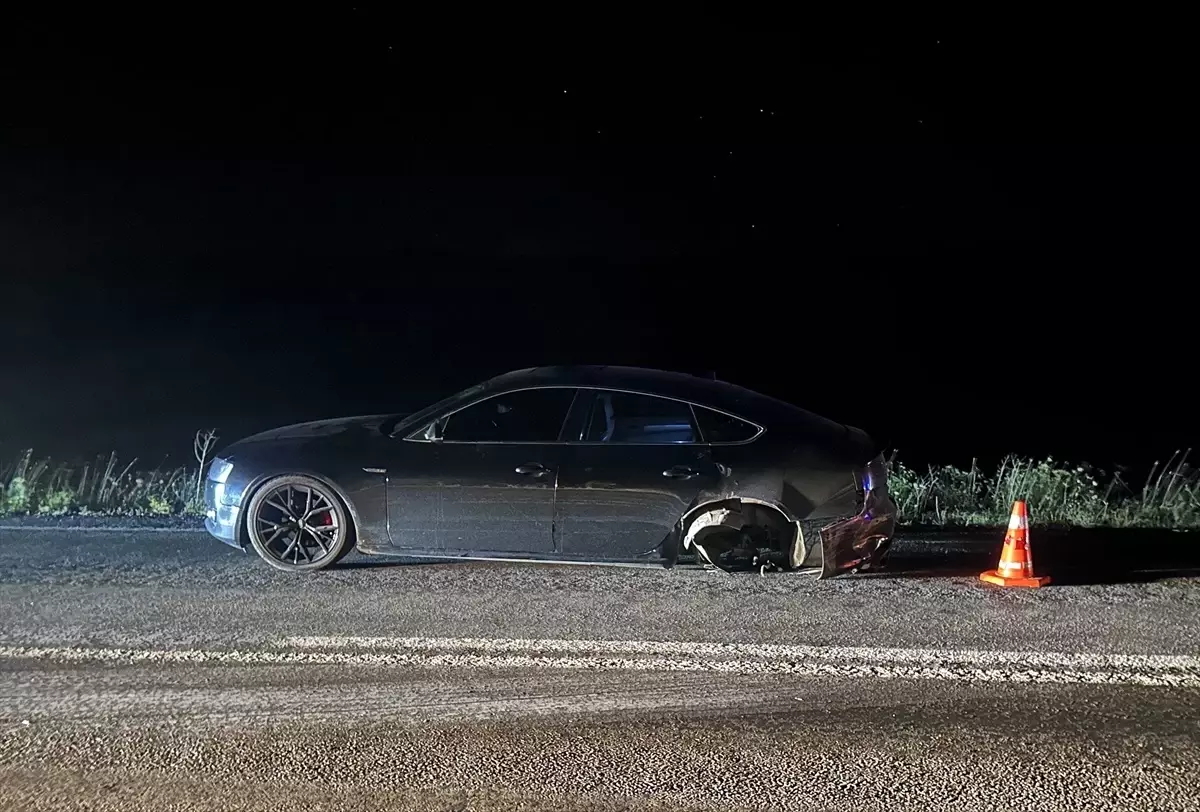 Çorum'da Trafik Kazası: 3 Yaralı