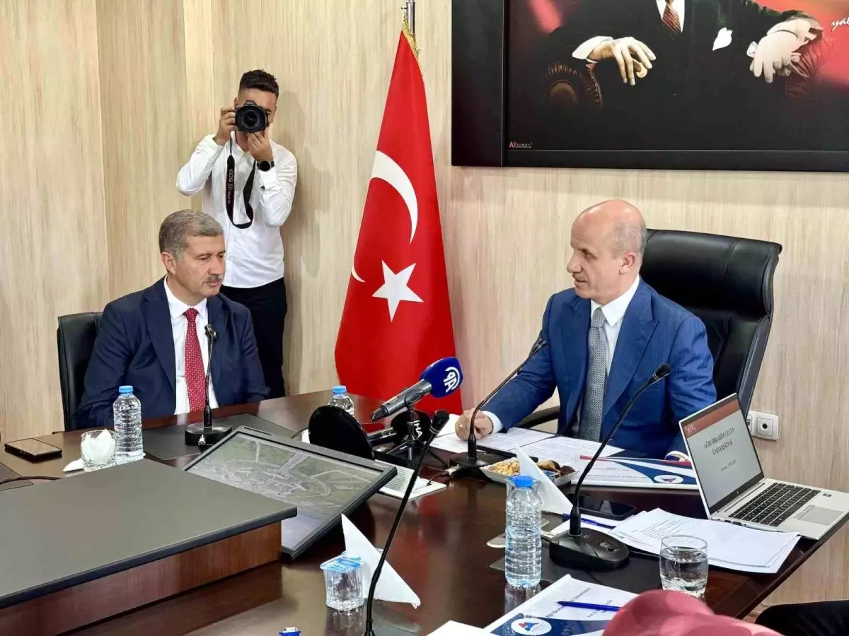 YÖK Başkanı Ağrı İbrahim Çeçen Üniversitesini Ziyaret Etti