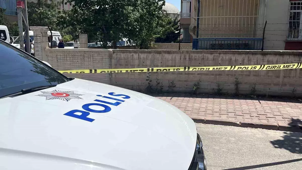 Boşanma Aşamasındaki Kadın Bıçaklandı