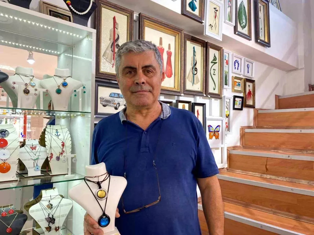 Eskişehir'de Cam Sanatı ile Şaşırtan Hediyelikler