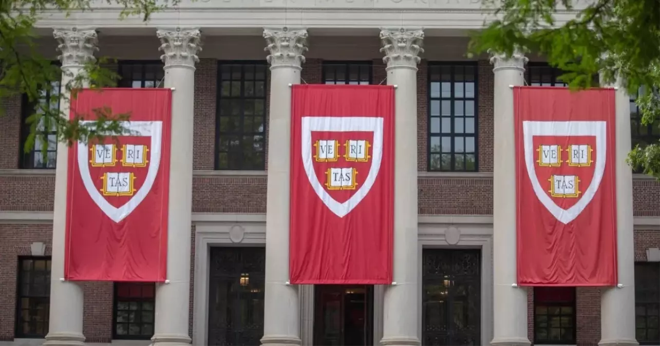 Harvard'a Vize Soruşturması Açıldı