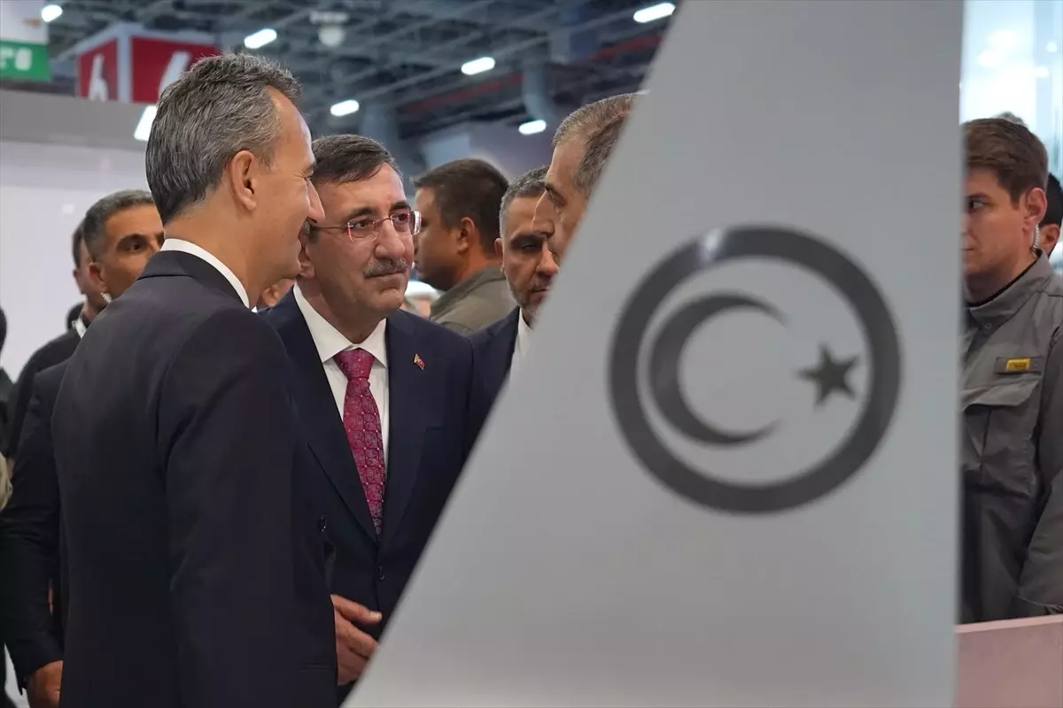 Cumhurbaşkanı Yardımcısı Yılmaz'dan IDEF 2025'e ziyaret Açıklaması